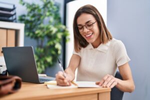 cursos de pós-graduação EAD da UMC